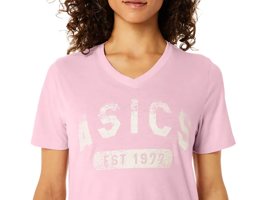 ASICS SHORT SLEEVE EST 1977 V-NECK TEE-Women Extended Sizes|T-Shirts & Tops